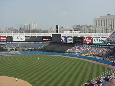 outfield_and_bronx.jpg 18.9K